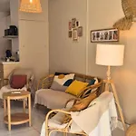 Charmante Maison Avec Terrasse Сasa de vacaciones Le Grau-du-Roi