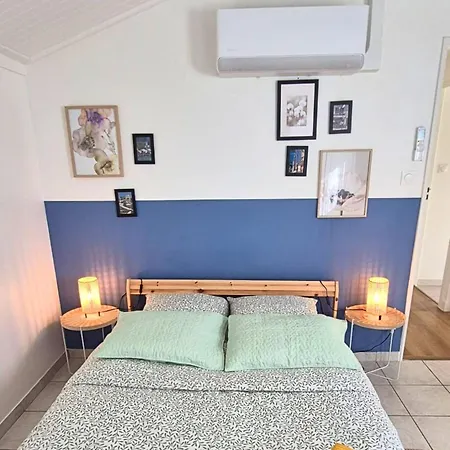 Charmante Maison Avec Terrasse 別荘 *